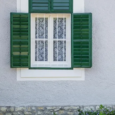 Anzabel Apartment