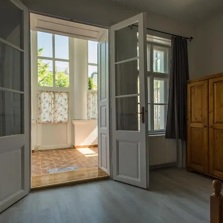 Anzabel Apartment